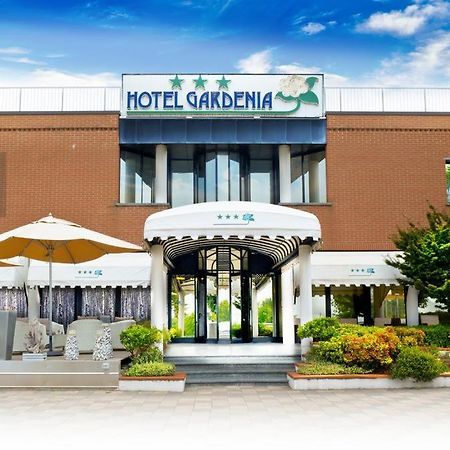 Hotel Gardenia Cermenate Exteriér fotografie